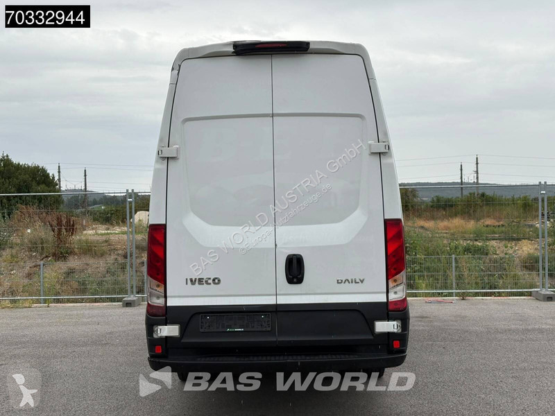 Bedrijfswagen Iveco 35C18 3.0L Doppelbereifung...