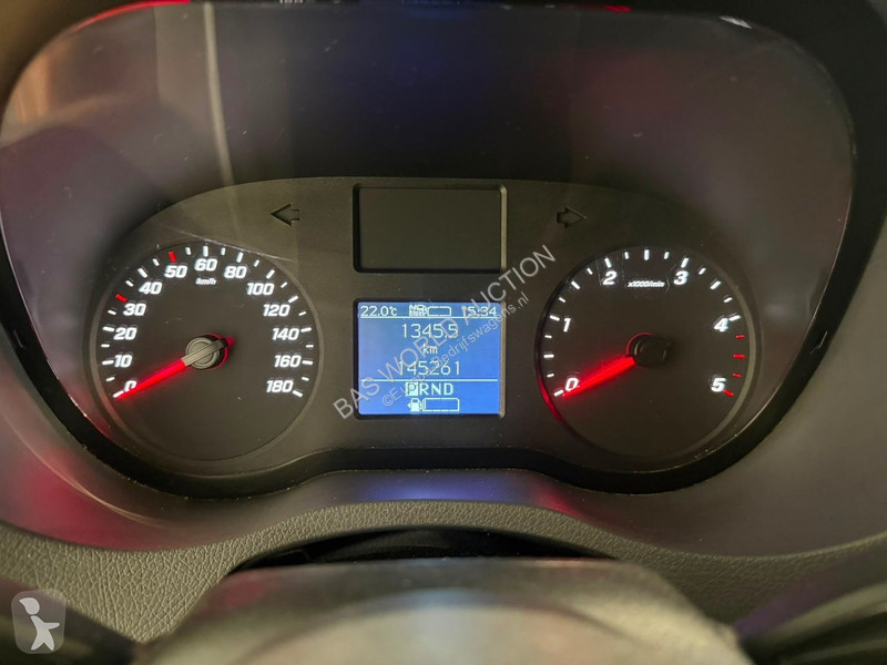 Véhicule utilitaire Mercedes 316 2.2 CDI L2H2...