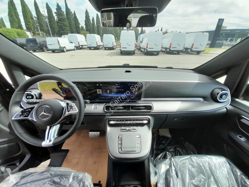 Bedrijfswagen Mercedes