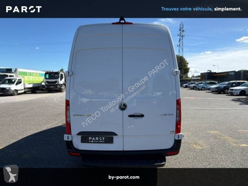 Véhicule utilitaire Mercedes