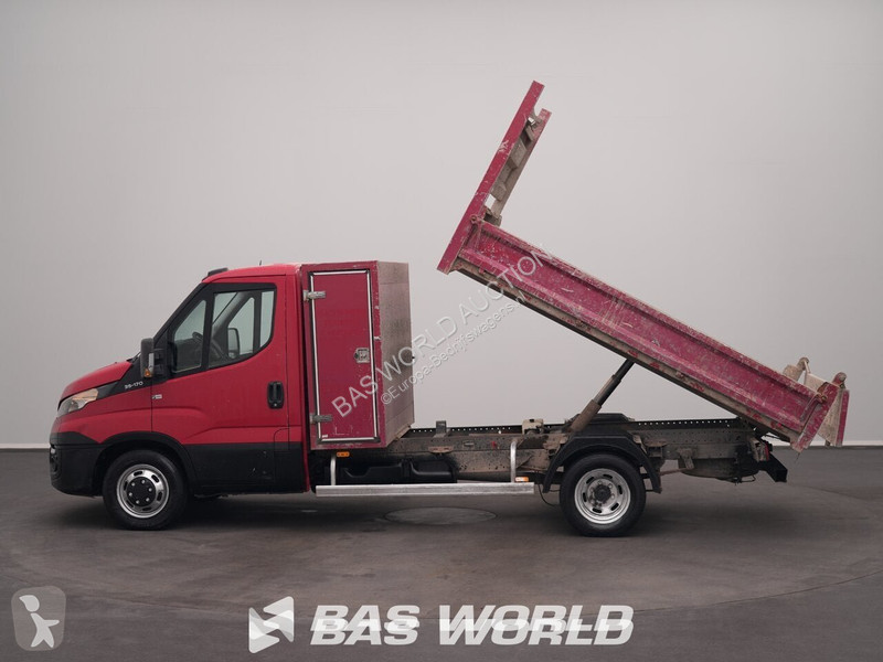 Véhicule utilitaire Iveco 35C17