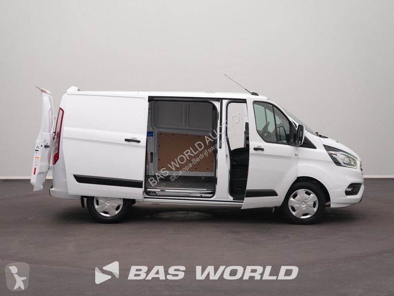 Véhicule utilitaire Ford 130PK