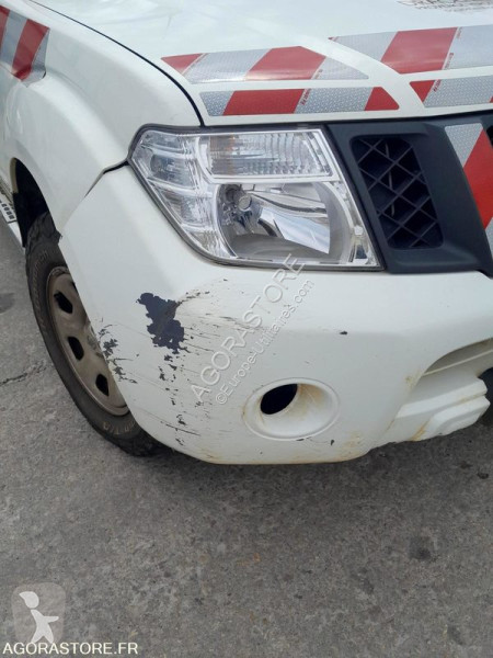 Véhicule utilitaire Nissan NAVARA