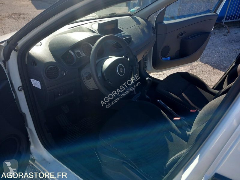 Véhicule utilitaire Renault CLIO