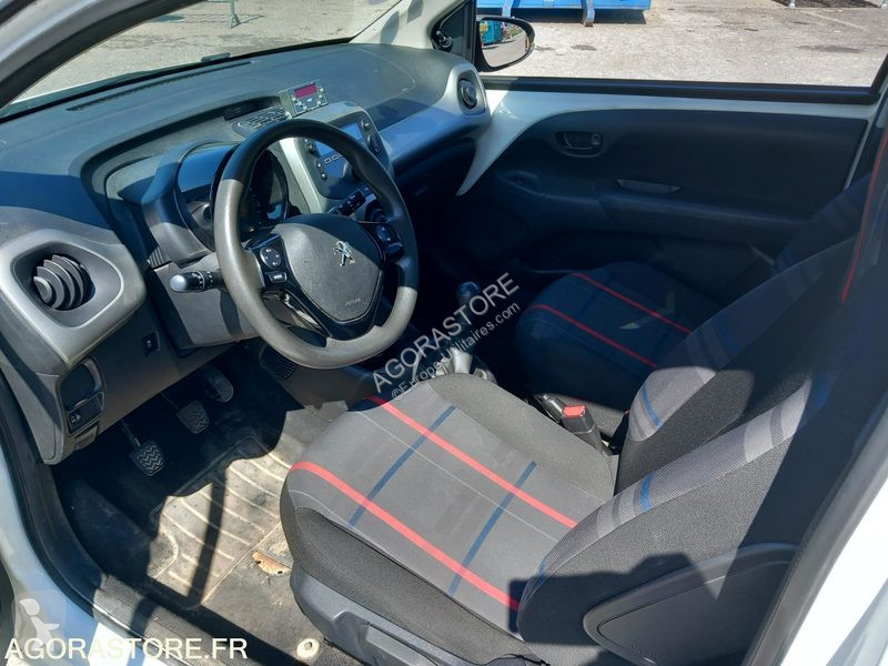 Véhicule utilitaire Peugeot 108