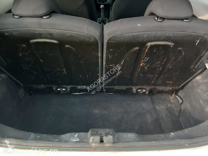 Véhicule utilitaire Peugeot 108