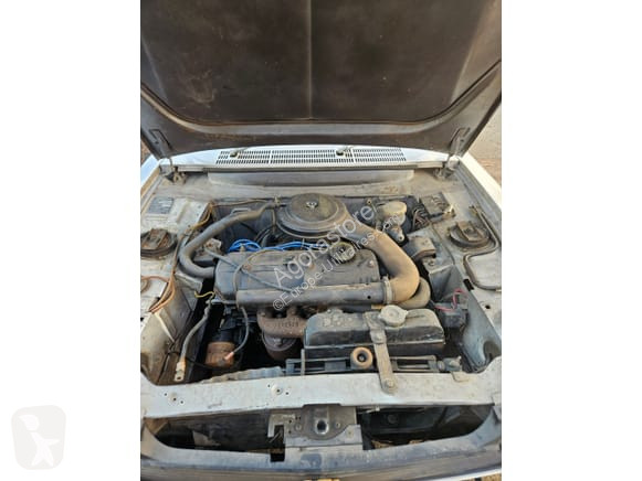 Véhicule utilitaire Peugeot 204