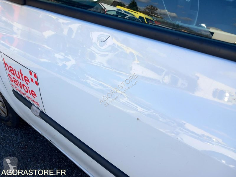 Véhicule utilitaire Renault CLIO