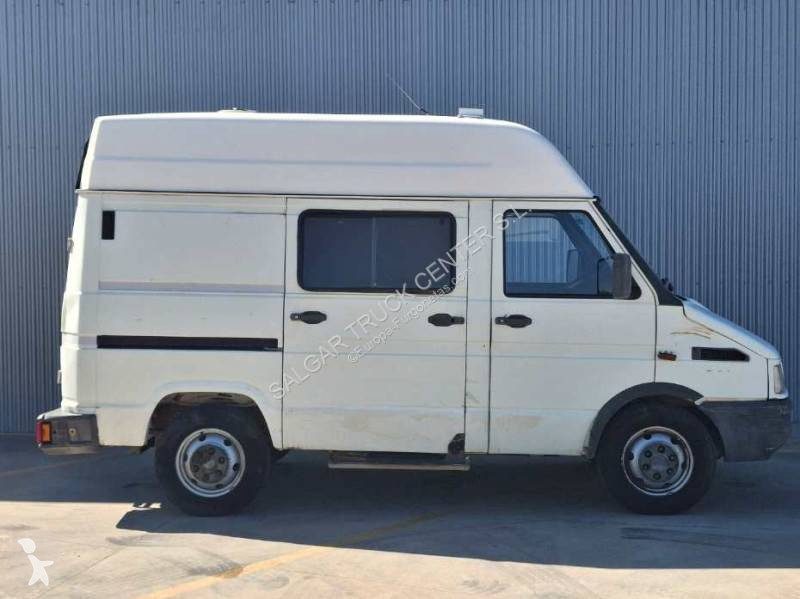 Furgoneta Iveco