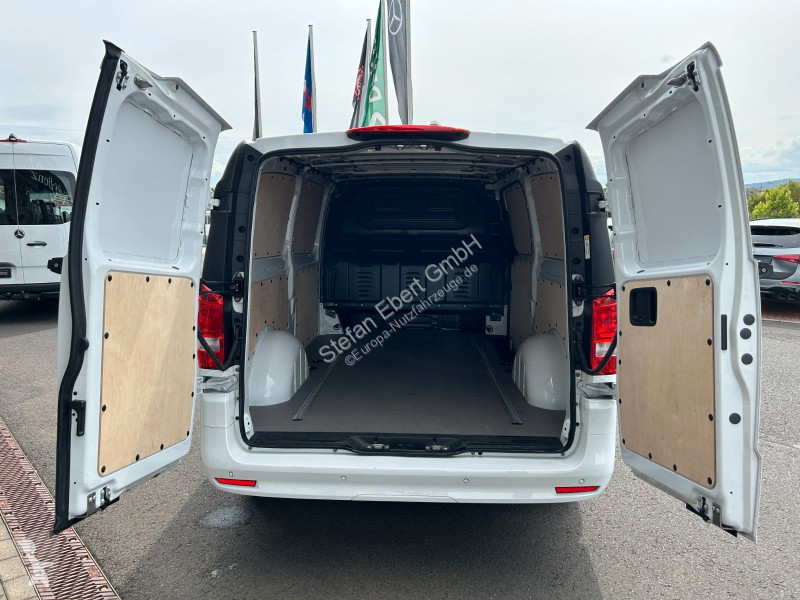 Furgoneta Mercedes Vito  9G Extral Klima Kamera...