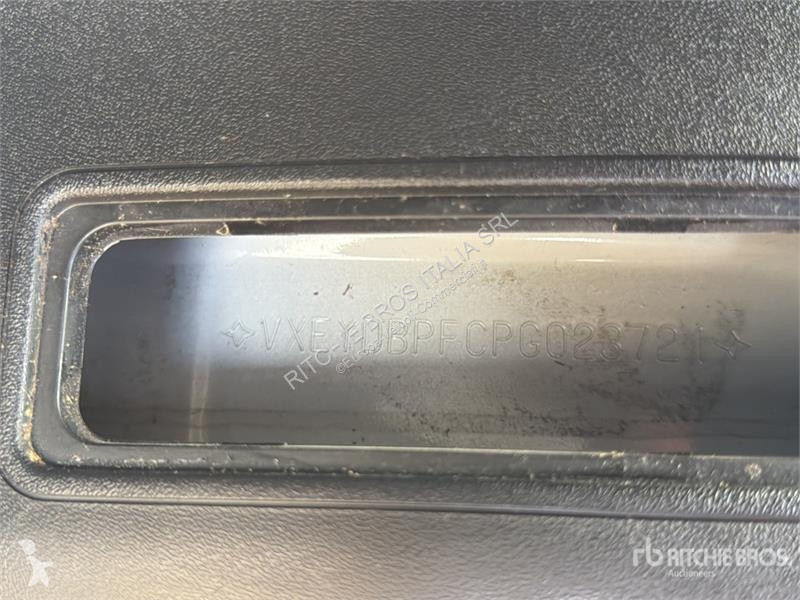 Véhicule utilitaire Opel 2.2