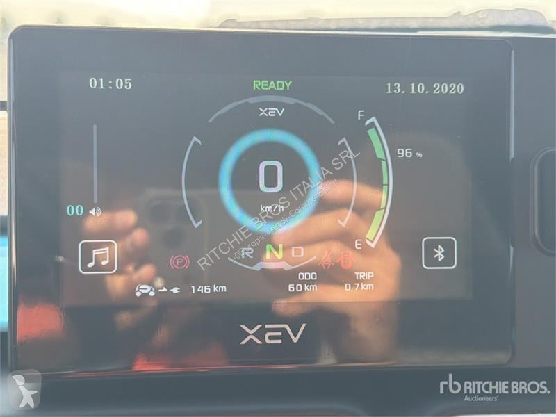 Коммерческий автомобиль  XEV Yoyo Electric...