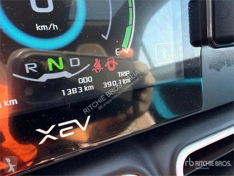 Лекотоварен автомобил  XEV Yoyo