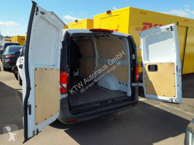 Véhicule utilitaire Mercedes Vito116CDI KA...