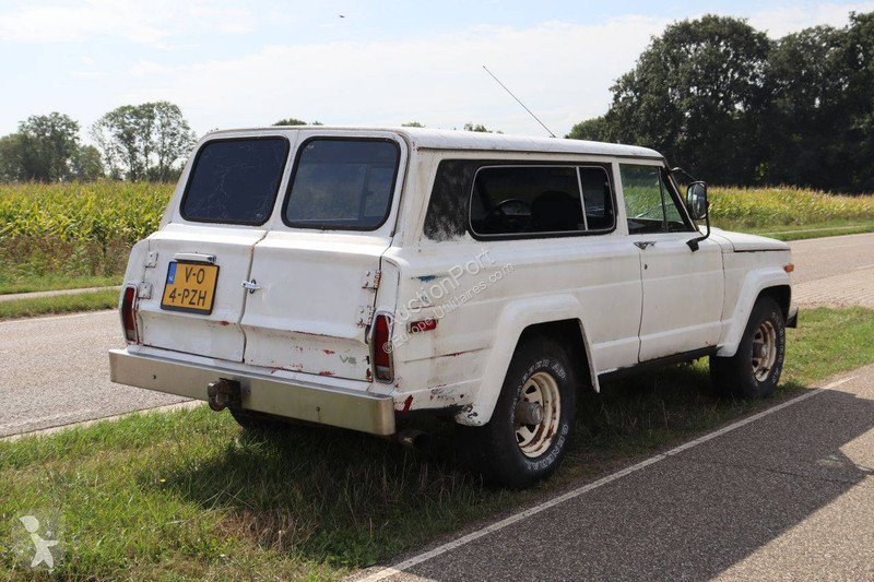 Furgoneta Jeep Chief