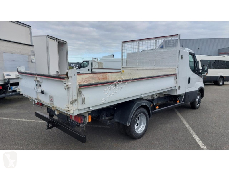 Véhicule utilitaire Iveco DAILY 35C16 3L Benne...