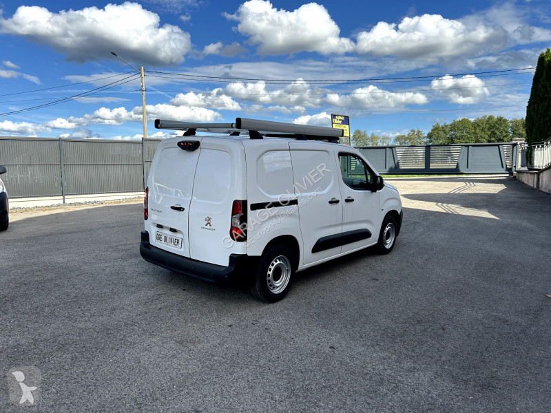 Furgoneta Peugeot Standard 650KG 1.5 Bluehdi...
