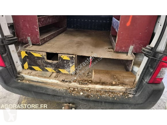 Véhicule utilitaire