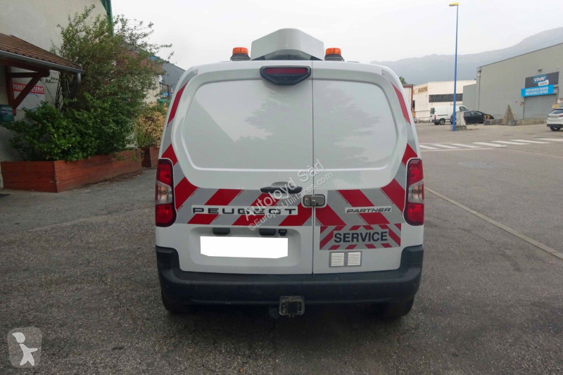 Véhicule utilitaire Peugeot PARTNER 1,5 HDI 120