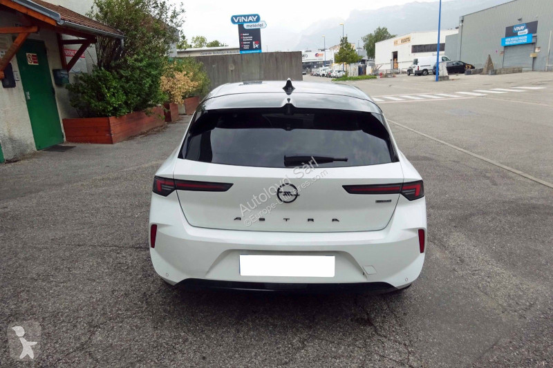 Лекотоварен автомобил Opel ASTRA 1,2 E-DSC 136...