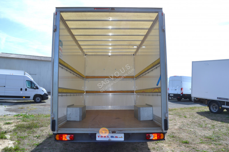 Véhicule utilitaire Renault RENAULT MASTER III...