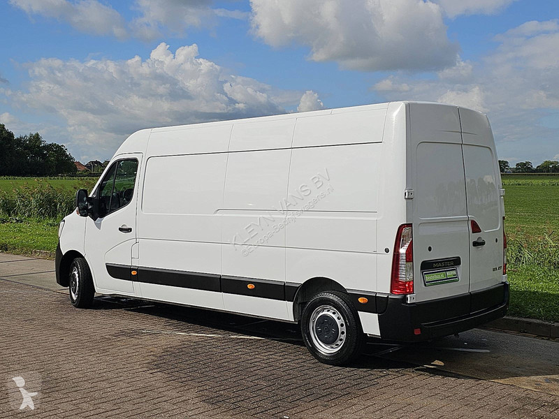 Лекотоварен автомобил Renault 2.3 DCI 150 COMF...