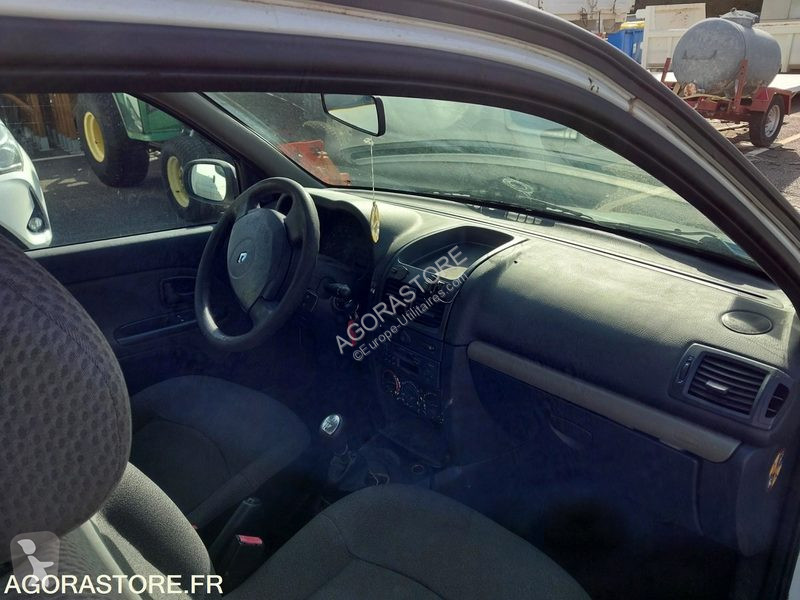 Комерційні автомобілі Renault CLIO
