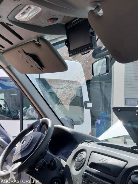 Комерційні автомобілі Renault MASTER