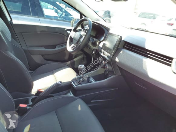Комерційні автомобілі Renault CLIO