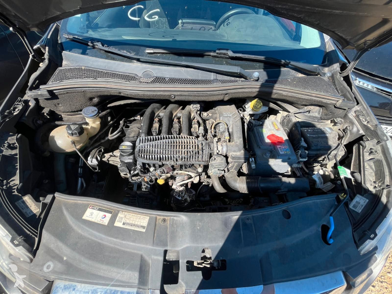 Furgoneta Peugeot 1.2i PureTech 82 / DA650
