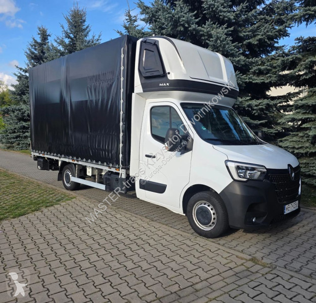Комерційні автомобілі Renault