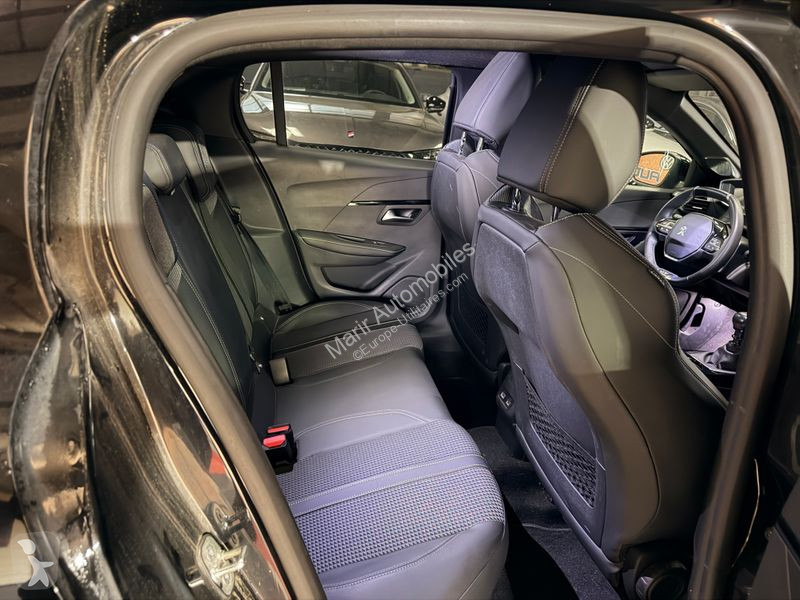 Peugeot 208 van