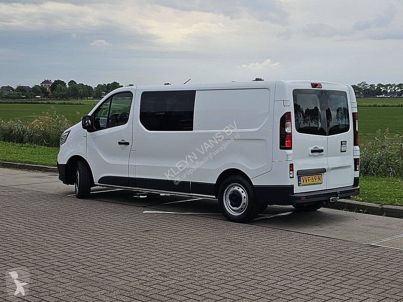 Лекотоварен автомобил Renault 2.0 DCI ac dc...