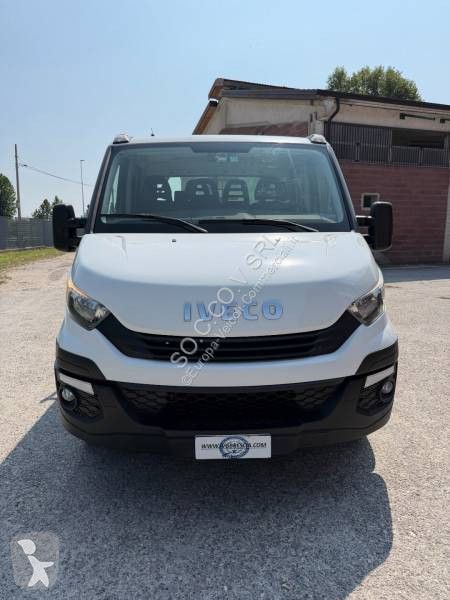 Лекотоварен автомобил Iveco 35S12