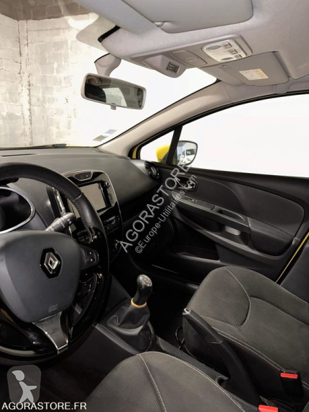 Véhicule utilitaire Renault CLIO