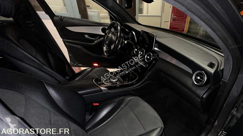 Лекотоварен автомобил Mercedes GLC