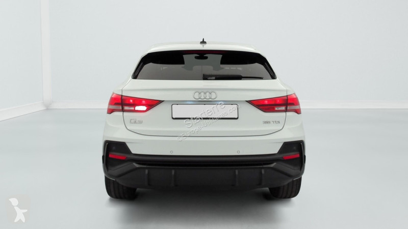 Véhicule utilitaire Audi Q3