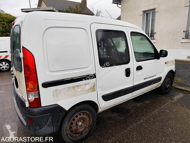 Véhicule utilitaire