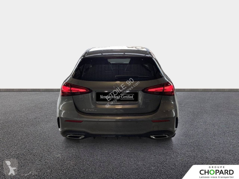 Лекотоварен автомобил Mercedes Classe A 250 e...