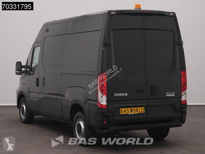 Коммерческий автомобиль Iveco 35S18 3.0 180PK...
