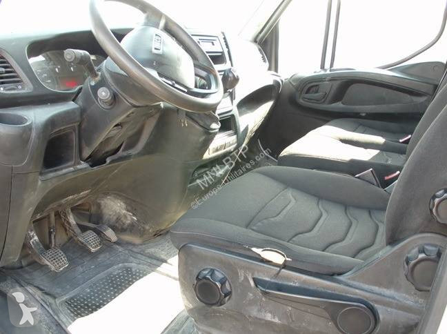 Лекотоварен автомобил Iveco 35.150