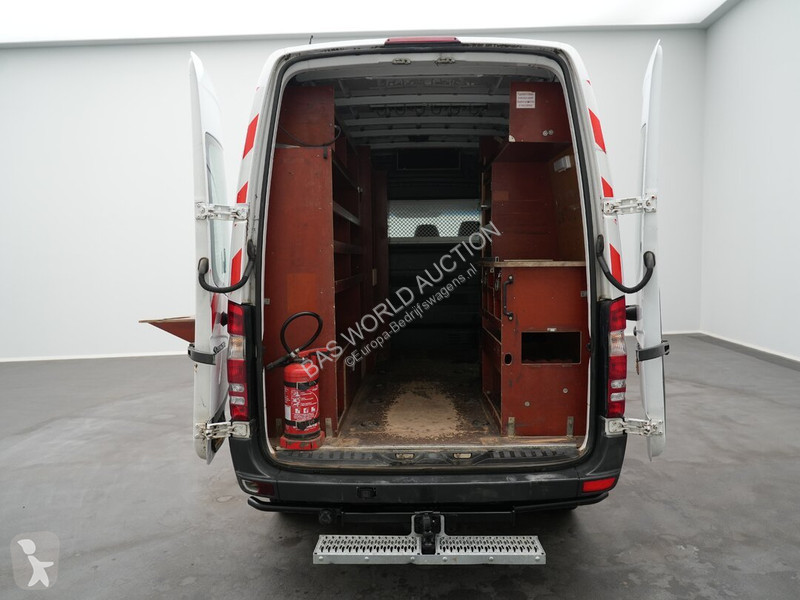 Лекотоварен автомобил Mercedes 516 CDI