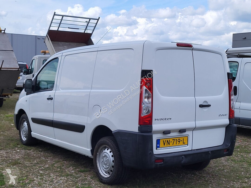 Furgoneta Peugeot 128pk