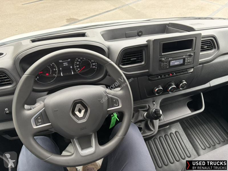 Лекотоварен автомобил Renault