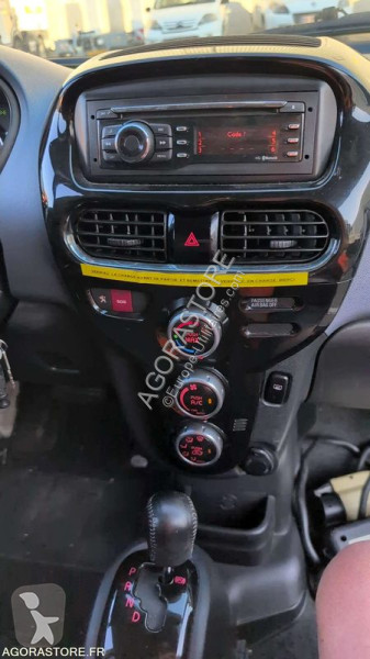 Лекотоварен автомобил Peugeot ION