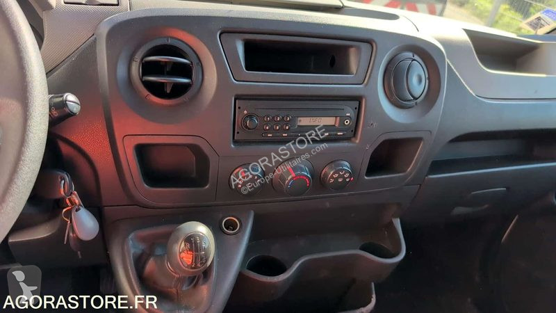 Лекотоварен автомобил Renault MASTER