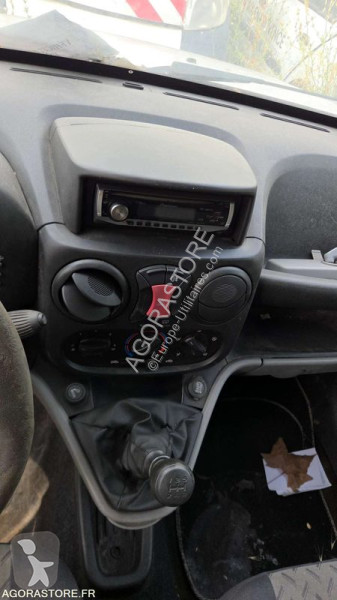 Лекотоварен автомобил Fiat DOBLO