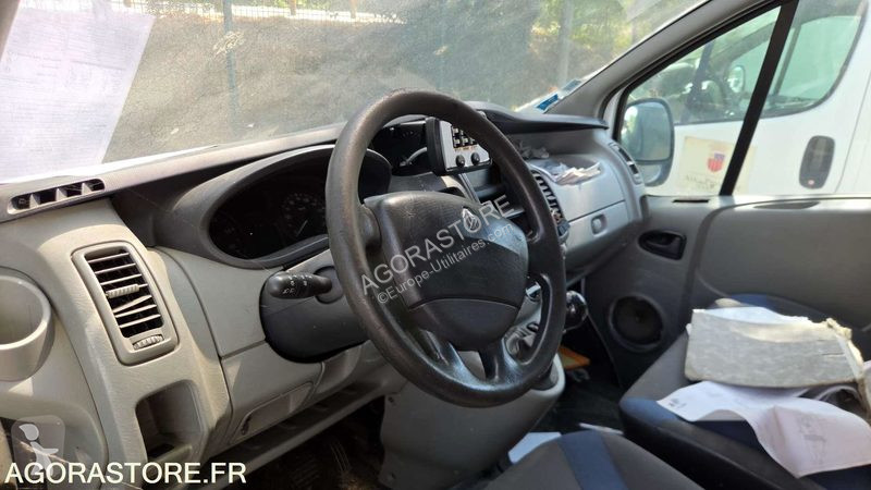 Лекотоварен автомобил Renault TRAFIC