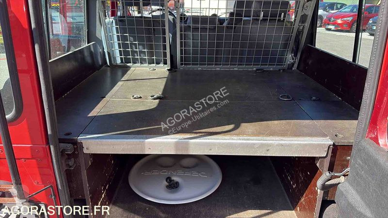 Furgoneta Land Rover DEFENDER