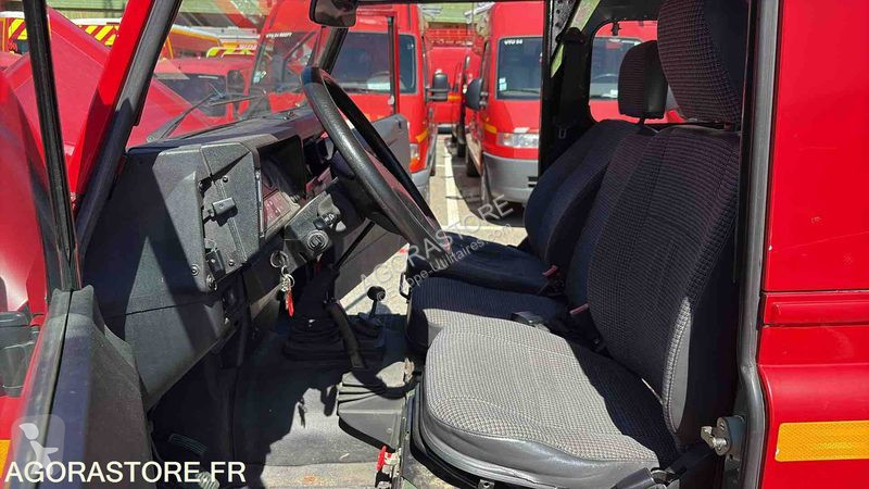 Furgoneta Land Rover DEFENDER